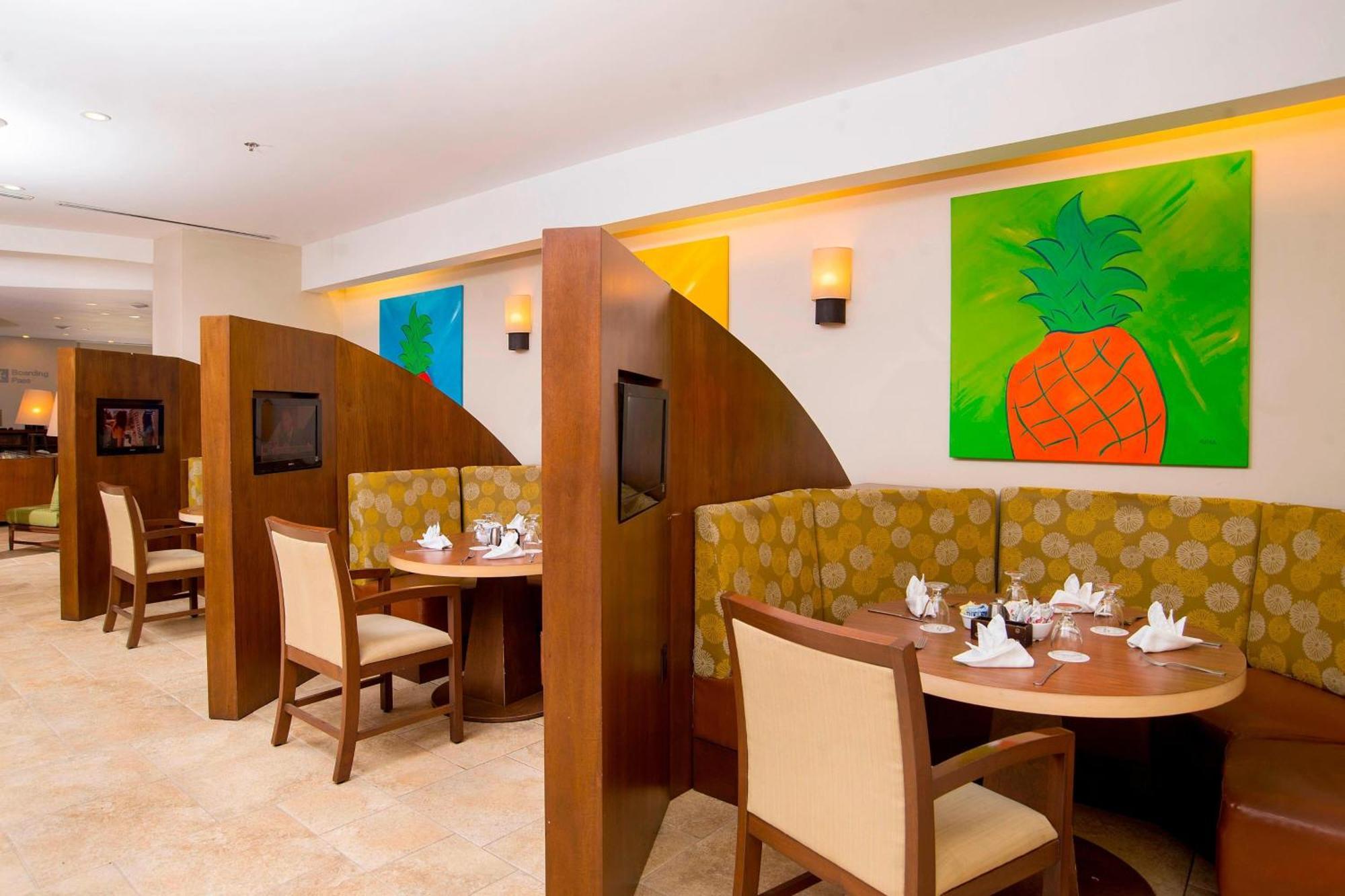 Courtyard By Marriott Bridgetown, Barbados Hotel Ngoại thất bức ảnh