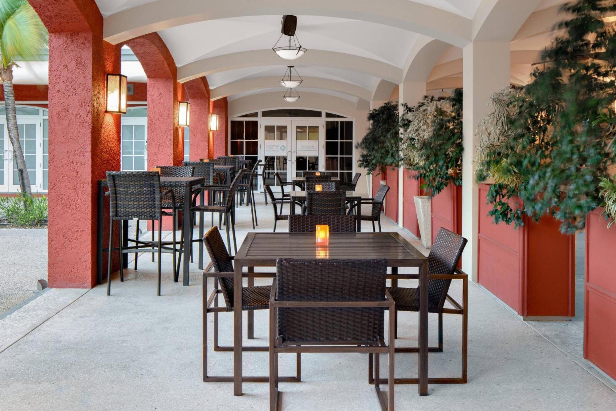 Courtyard By Marriott Bridgetown, Barbados Hotel Ngoại thất bức ảnh
