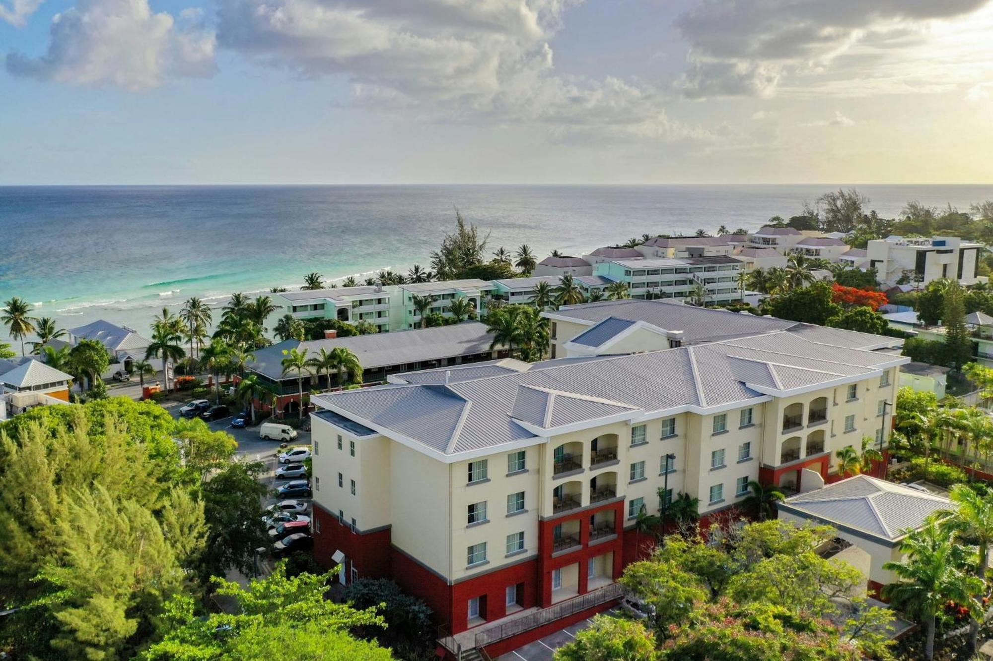Courtyard By Marriott Bridgetown, Barbados Hotel Ngoại thất bức ảnh